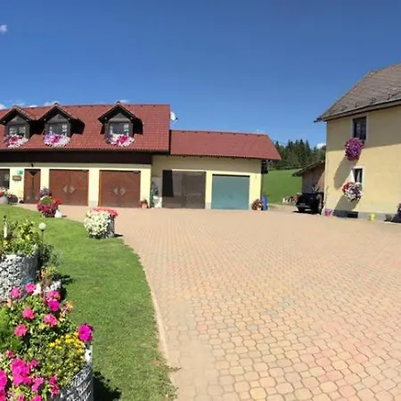 Urlaub Am Bauernhof Familie Roessler Vlg. Spor * Pols