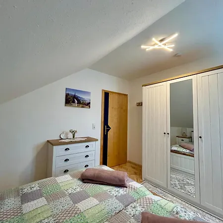 Urlaub Am Bauernhof Familie Roessler Vlg. Spor Apartament Pols