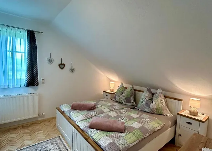 Urlaub Am Bauernhof Familie Roessler Vlg. Spor شقة Pols